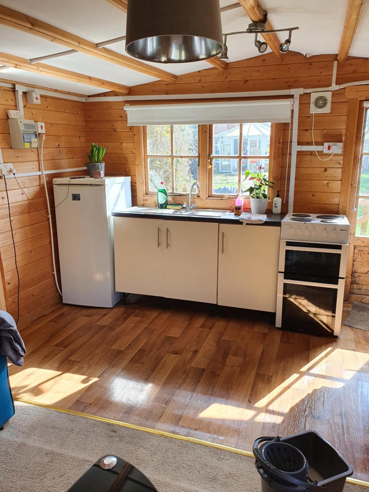 The Cabin - A Very Quiet Location Pewsey Екстер'єр фото