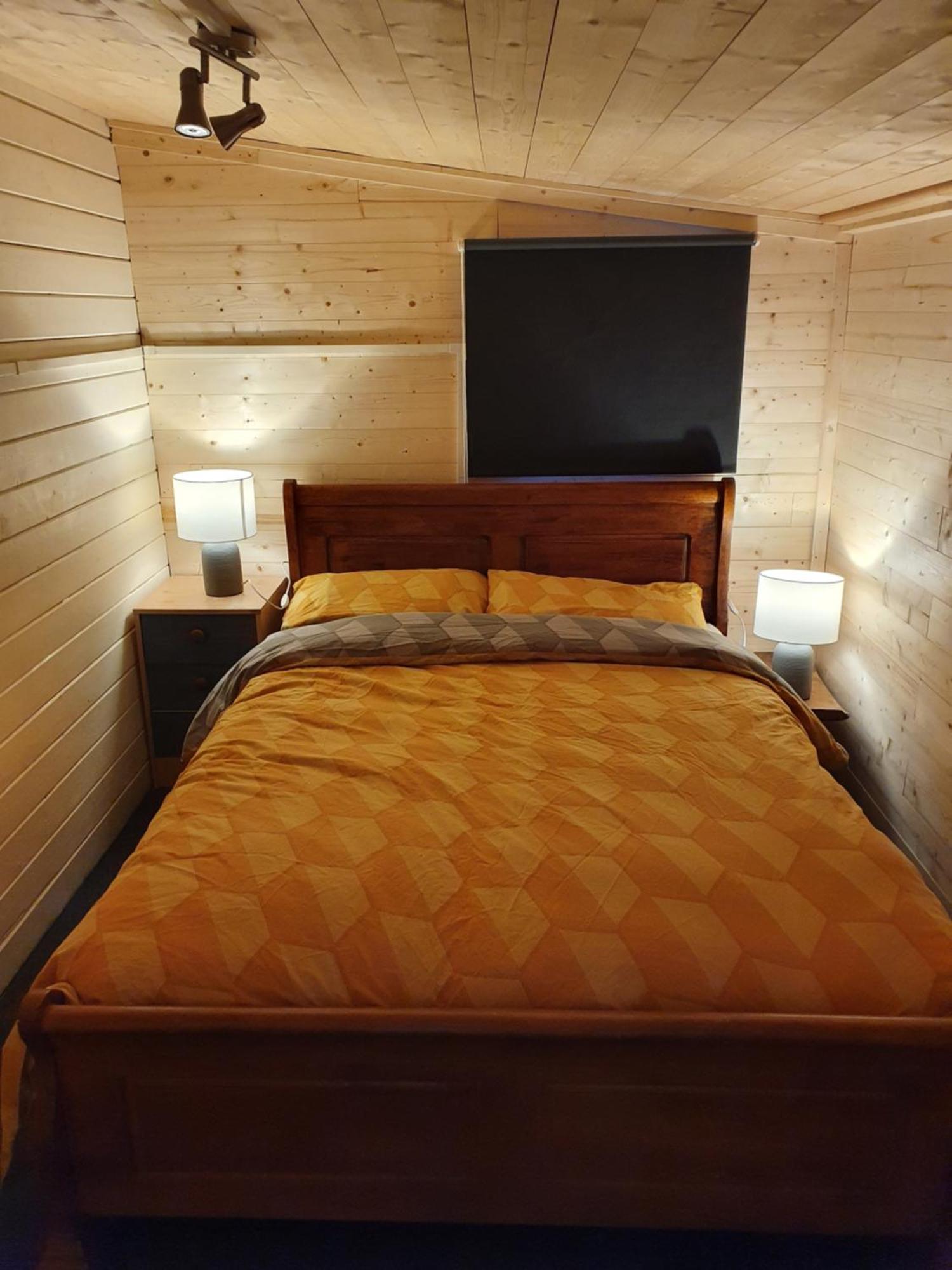 The Cabin - A Very Quiet Location Pewsey Екстер'єр фото